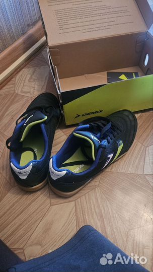 Футзалки demix