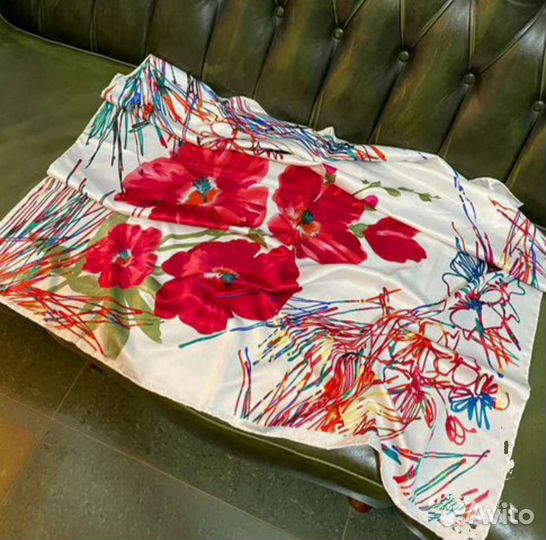 Платки valentino шелк италия оригинал