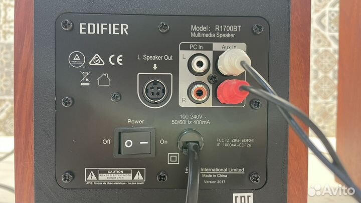 Компьютерные колонки Edifier R1700BT