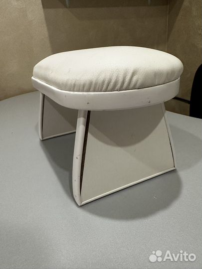 Подставка для рук маникюрная