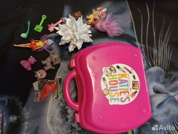 Кейс-косметичка для девочки с наполнением