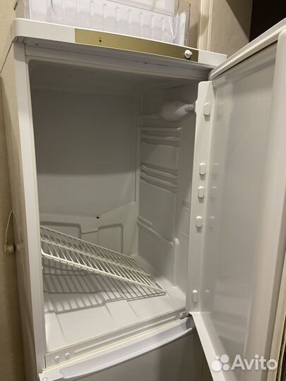 Холодильник indesit