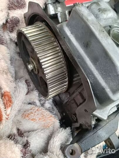 Головка цилиндров клапаны двигателей