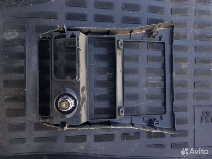 Рамка под магнитолу на nissan almera classic