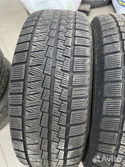 Kapsen SnowShoes AW33 205/60 R16