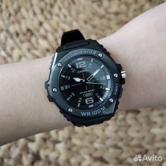 Наручные часы casio MWA-100HB-1A новые