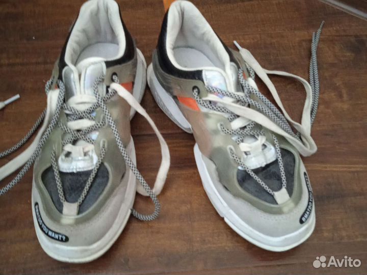 Кроссовки для девочки р.35