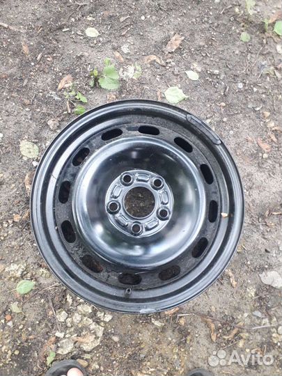 Штампованные диски r15