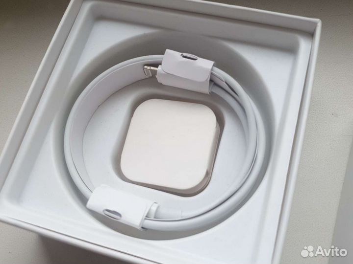 Airpods pro (Безпроводные наушники)