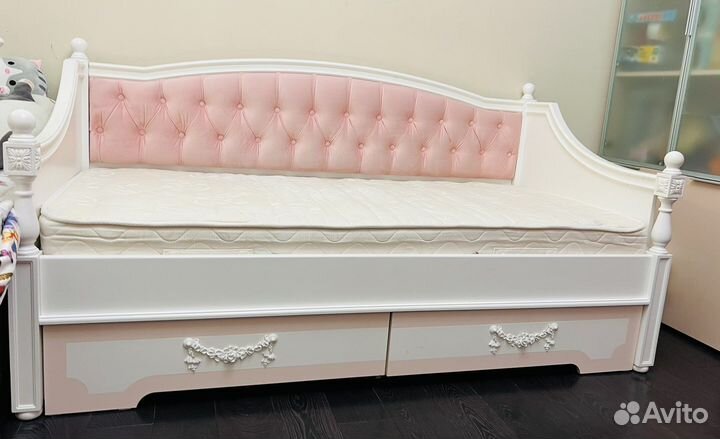 Кровать детская для девочки 3-10 лет