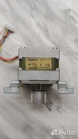 Шаговый двигатель 39HM2-041