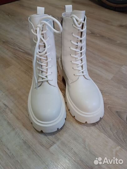 Ботинки женские зимние 39 размера бу