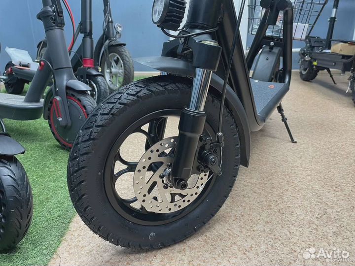 Электросамокат Kugoo C1 plus