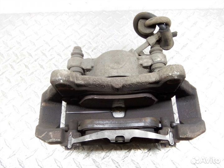 Суппорт передний левый Audi Allroad C7