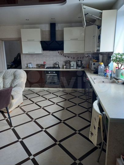 Коттедж 226 м² на участке 12 сот.