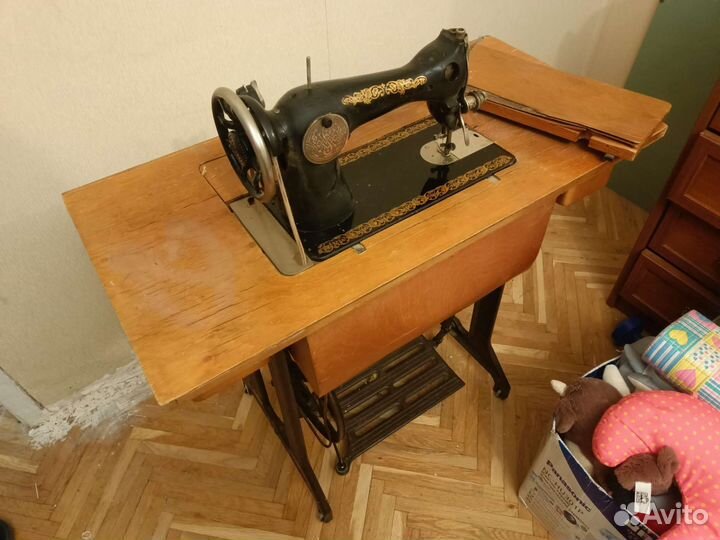 Швейная машина под Зингер ножная Подольск