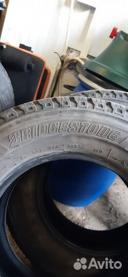 Bridgestone Duravis R630 215/70 R15C