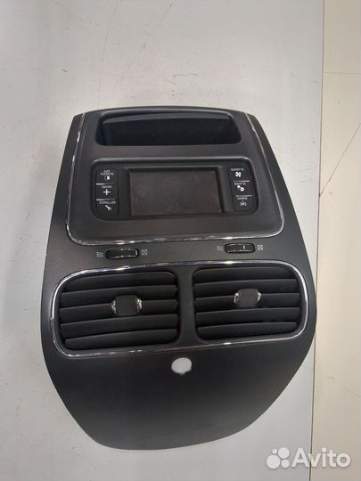 Панель управления магнитолой Dodge Journey 2011, 2