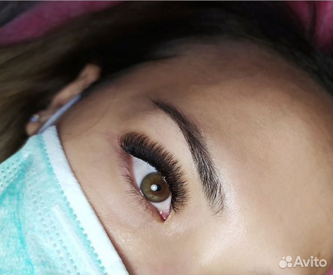 Наращивание ресниц, Оформление бровей