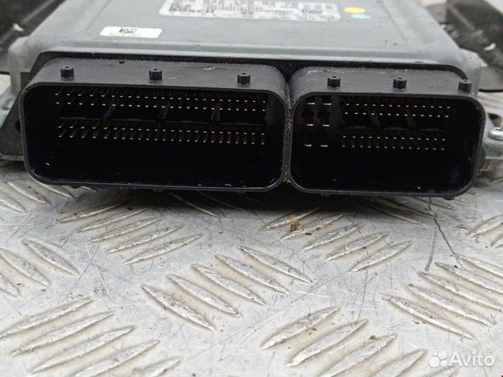 Блок управления двигателем Mercedes-Benz E-Class