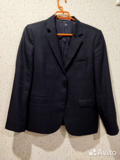 Школьный костюм