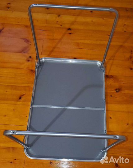 Складной столик, новый, в чехле