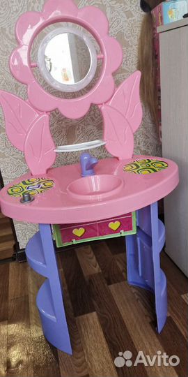 Туалетный столик