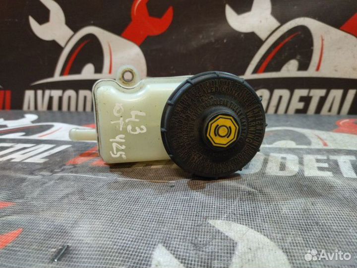 Бачок главного тормозного цилиндра Honda Civic 8