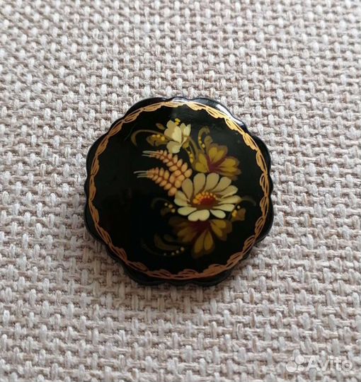 Брошь Жостово, ручной работы