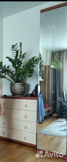 Шифоньер и комод