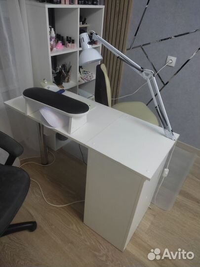 Стол для маникюра