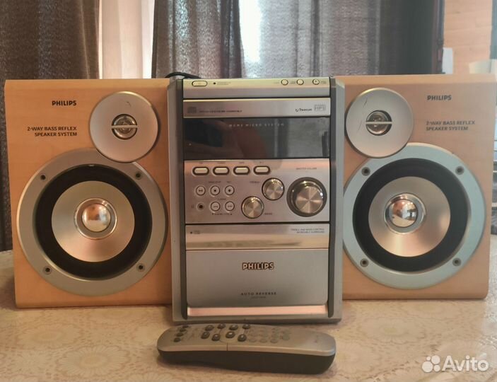 Музыкальный центр philips
