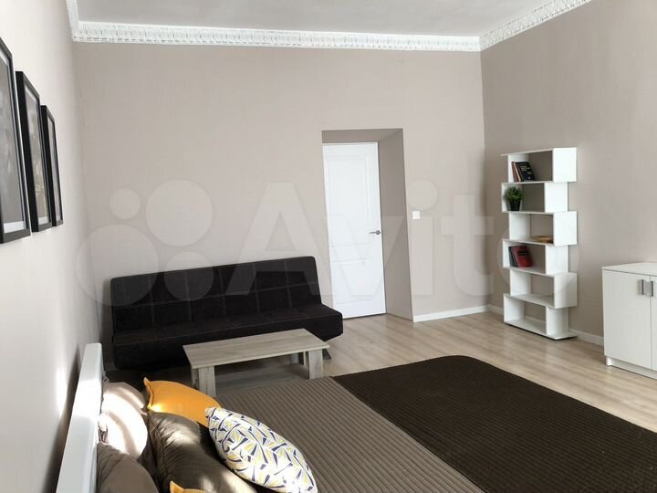 2-к. квартира, 55 м², 1/3 эт.