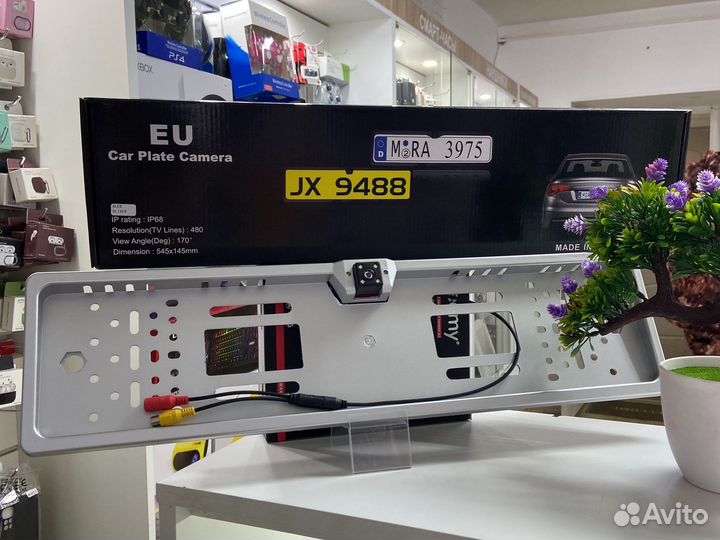 Номерная рамка с камерой заднего вида