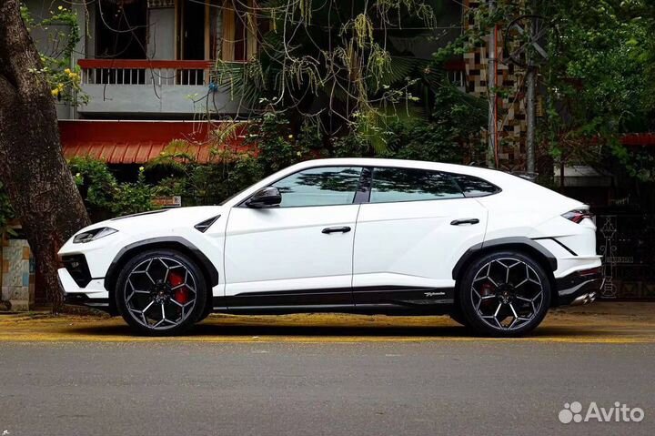 Кованые диски R22 для Lamborghini Urus