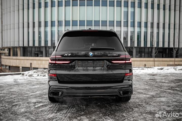 BMW X7 3.0 AT, 2024, 6 900 км