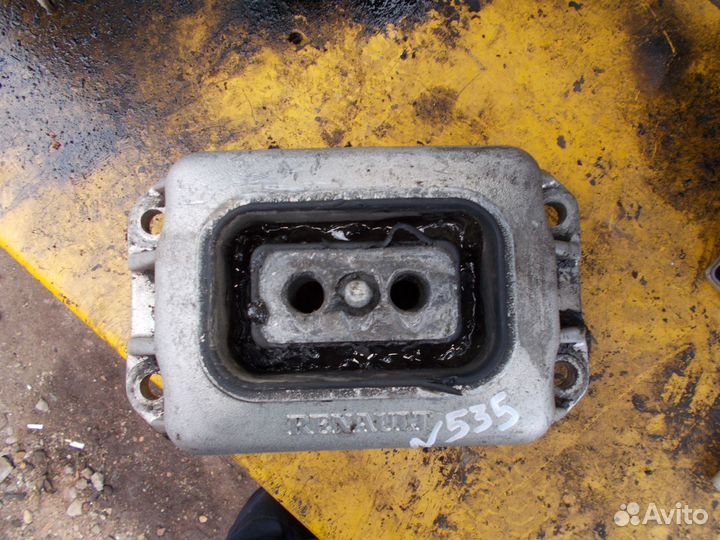 Рено магнум подушка двигателя