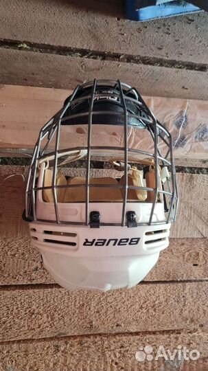 Шлем хоккейный