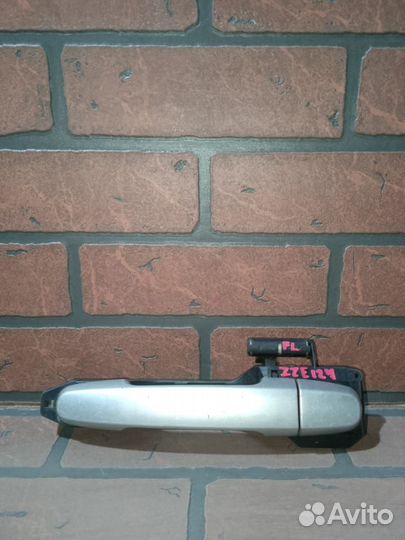 Ручка двери внешняя toyota allex ZZE124 FR/LH