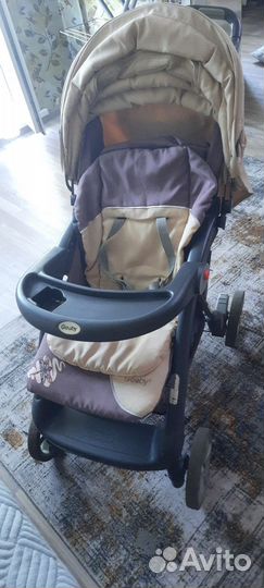 Прогулочная коляска