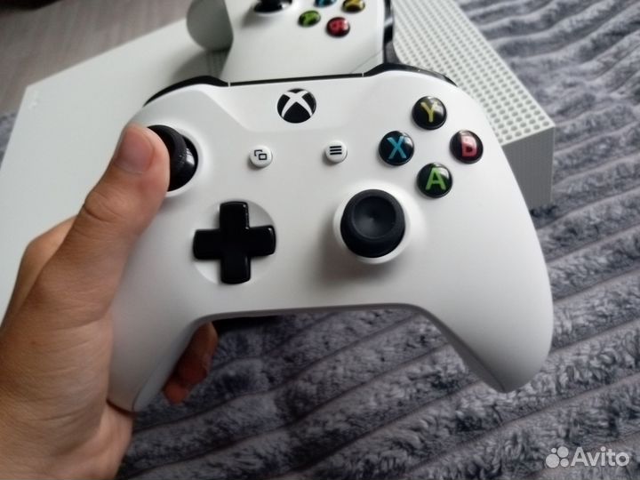 Xbox One s