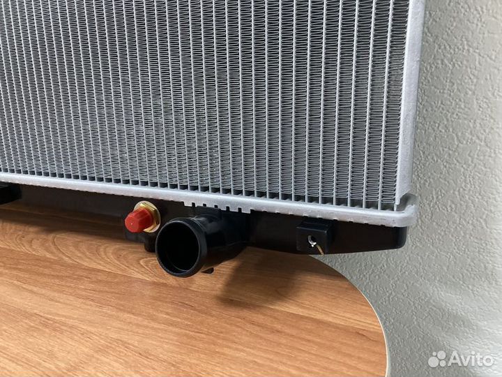 Радиатор охлаждения Тойота Аристо 3.0 97-05