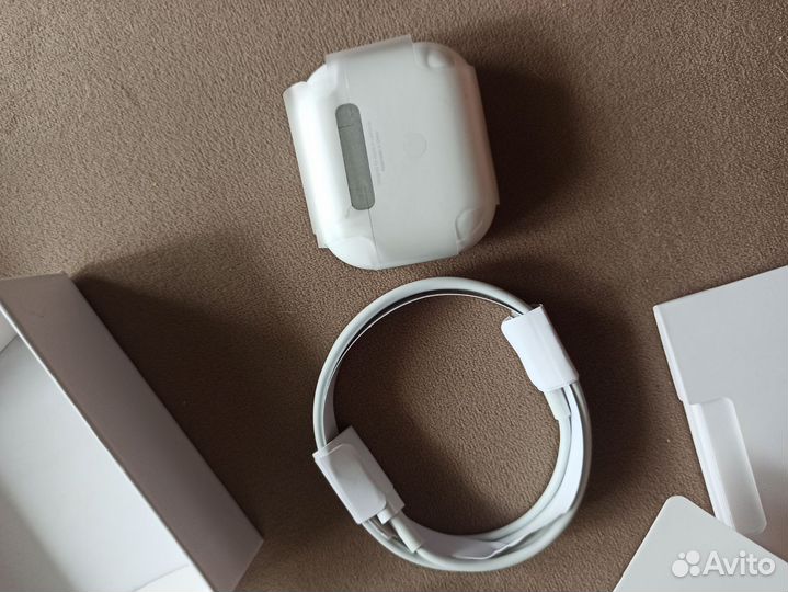 Беспроводные наушники новые