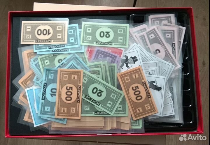 Игра монополия классическая с заламинированными