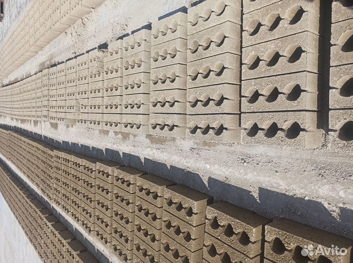 Блок для строительства стен