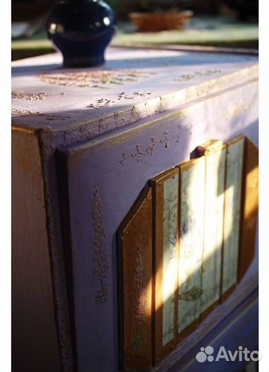 Винтажная тумбочка