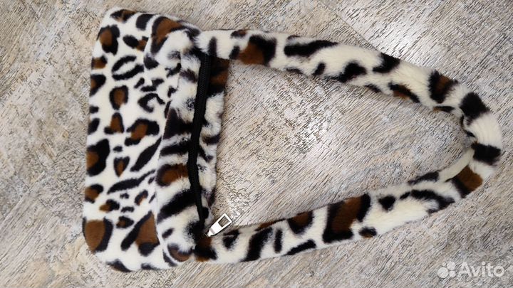 Две сумочки вельвет и искусственный мех