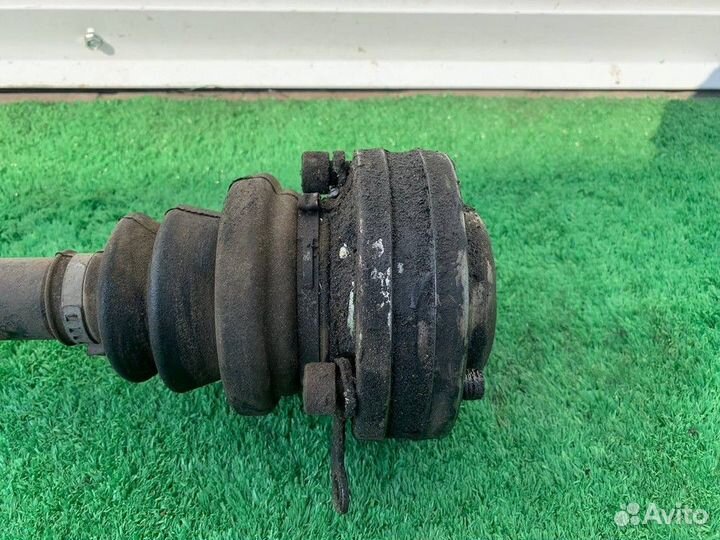 Полуось (привод) передняя правая R