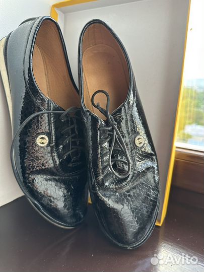 Туфли лаковые