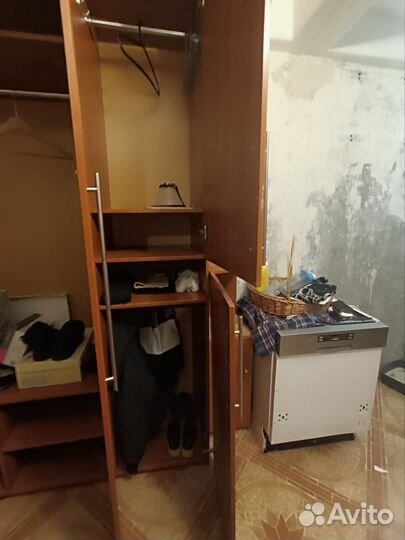 Шкаф в прихожую бу